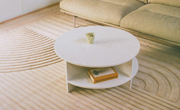 Konferenčné stolíky Halves od Muuto