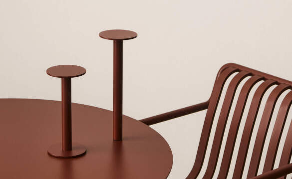 Prenosné lampy Host od HAY