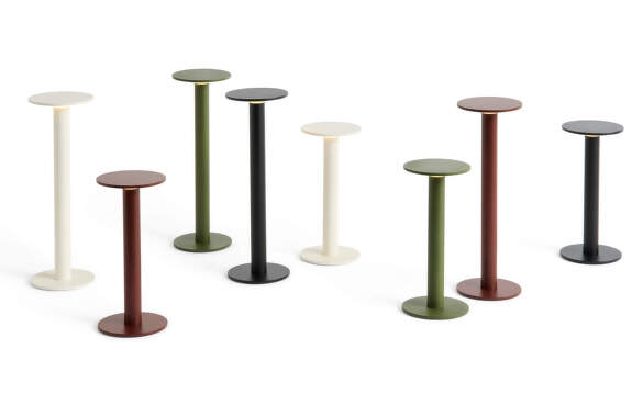 Prenosné lampy Host od HAY