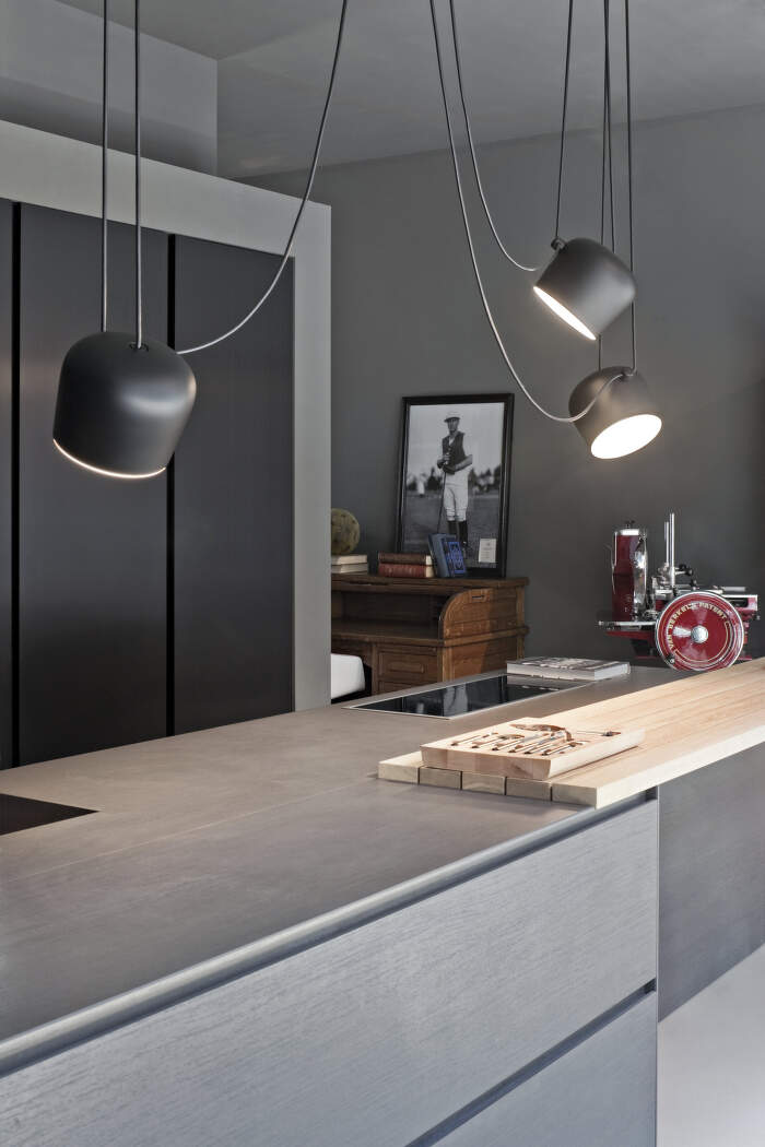 Flos-Aim-black_blog